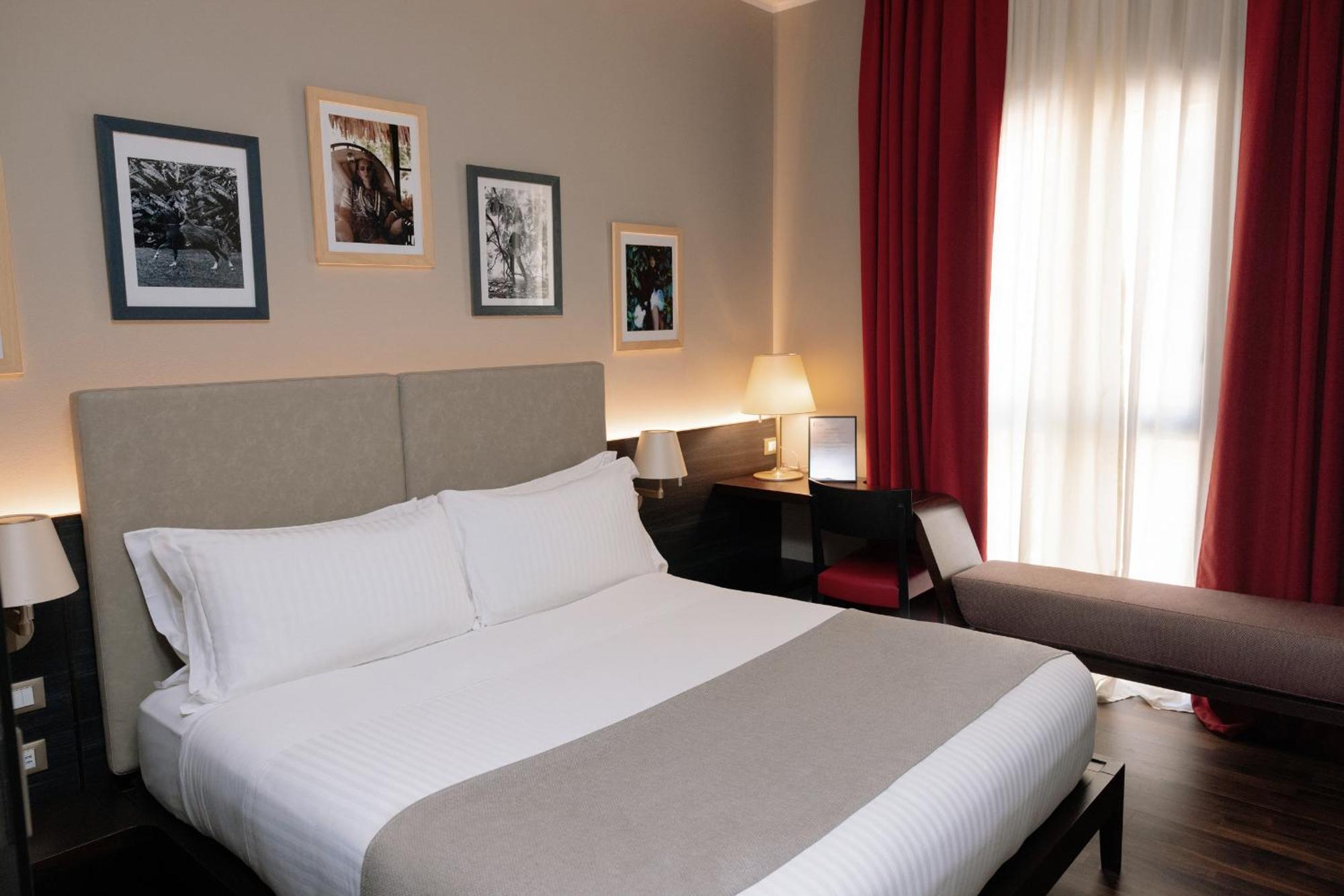 10 Keys Milano Hotel Exterior foto